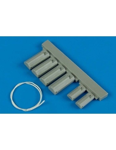 U.S.A.F. wheel chock with nylon thread 