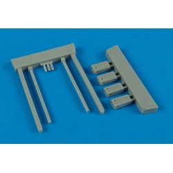 U.S. Navy poly. wheel chock NWC-4/5 la. 