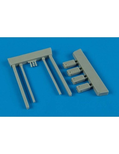 U.S. Navy poly. wheel chock NWC-4/5 la. 