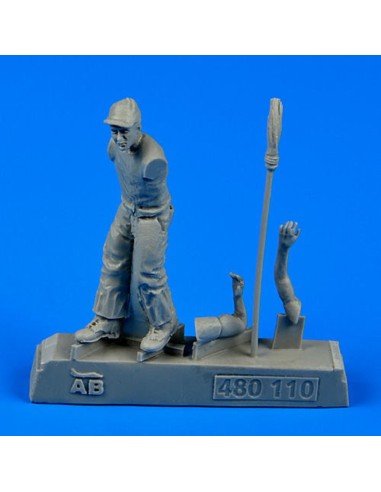 U.S.Army aircraft mechanic WWII-PacificT 