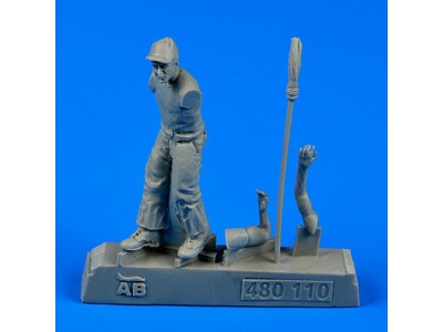 U.S.Army aircraft mechanic WWII-PacificT 