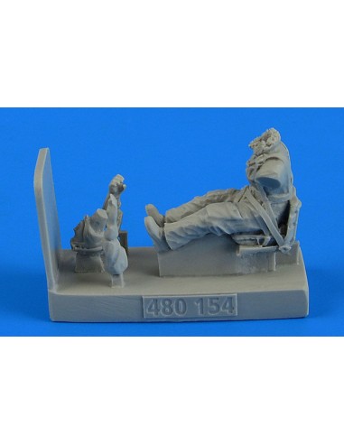 Soviet Woman Pilot WWII with seat f.Po-2 for ICM 