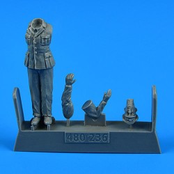 Kriegsmarine WWII Ceremony-Officer f.German Submarine U-Boat TypVIIC f.Trumpeter 