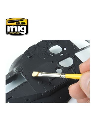 Anti-Slip Paste - Sand Color (for 1/35 scale) 