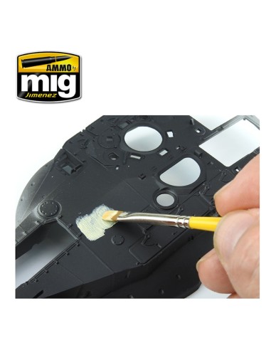 Anti-Slip Paste - Sand Color (for 1/35 scale) 