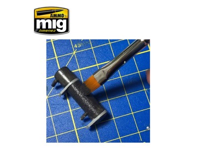 Anti-Slip Paste - Black Color (for 1/72 & 1/48 scales) 