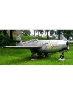 Jakovlev Jak-23 Flora  2