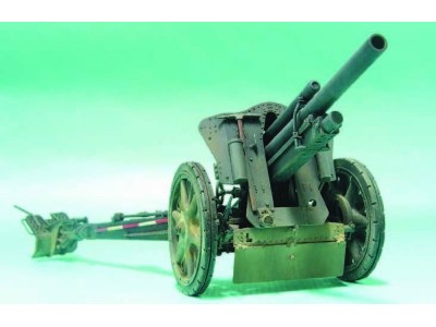 10,5 cm LeFH18 FIELD GUN 