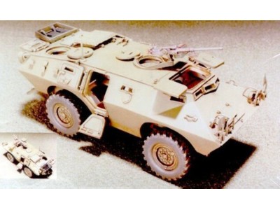V150 Commando 4x4 Armored Cars W/Interio 
