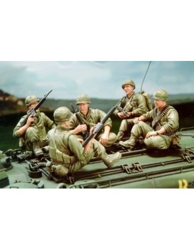 U.S. Marine Corps LVTP5A1-5 Figures only 