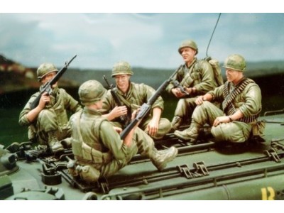U.S. Marine Corps LVTP5A1-5 Figures only 