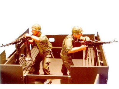 Gun truck Crew (1)- 2 Figures 