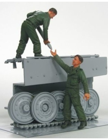 Tiger I Ammunation Supply- 2 Figures 