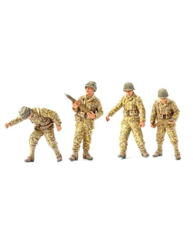 US Army gun crew France 1944 (4 fig.) 