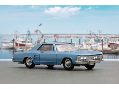 245 Buick Riviera 