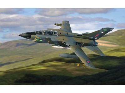 Panavia Tornado GR.1, ZD748/AK, Johnnie Walker 'Still Going Strong', RAF No.9 Squadron, Brüggen, Germany, 1998 