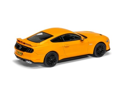 Ford Mustang Mk6 GT Fastback, Orange Fury 