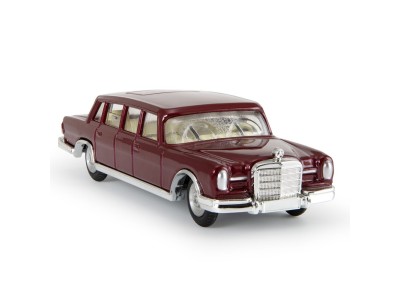 247 Mercedes Benz 600 Pullman 