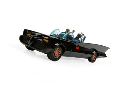 Batmobile with Batman and Robin 