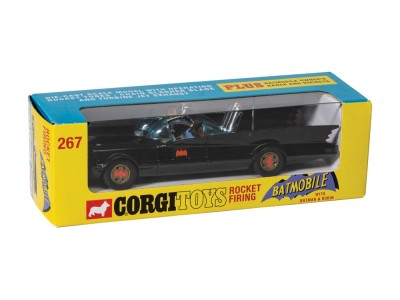 Batmobile with Batman and Robin 