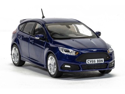 Ford Focus Mk3 ST, Deep Impact Blue 