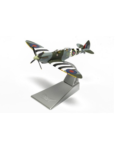 Supermarine Spitfire T9, MJ627/ 9G-Q (G-BMSB), Presented as Spitfire LF MK.IXc, No.441 Squadron (RCAF), Aircraft operated by Big