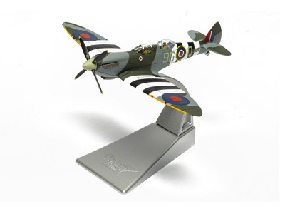Supermarine Spitfire T9, MJ627/ 9G-Q (G-BMSB), Presented as Spitfire LF MK.IXc, No.441 Squadron (RCAF), Aircraft operated by Big