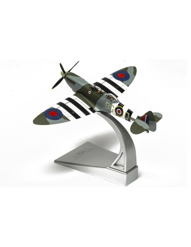 Supermarine Spitfire T9, MJ627/ 9G-Q (G-BMSB), Presented as Spitfire LF MK.IXc, No.441 Squadron (RCAF), Aircraft operated by Big