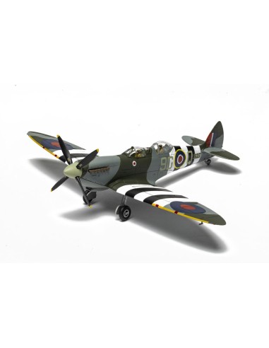 Supermarine Spitfire T9, MJ627/ 9G-Q (G-BMSB), Presented as Spitfire LF MK.IXc, No.441 Squadron (RCAF), Aircraft operated by Big