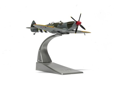 Supermarine Spitfire T9, PV202/’JW’ (G-CCCA), Presented as Spitfire MK.IX ML365/JW,135 Wing, 2nd Tactical Air Force, Aircraft op
