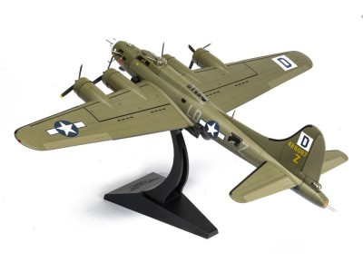 B-17F Flying Fortress - 'Royal Flush' - Lt Robert Rosie Rosenthal, 100th BG, 8th Air Force 