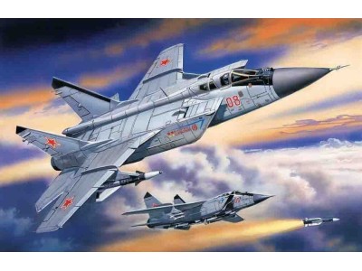 MiG-31 Foxhound Russian Heavy Interceptor Fighter 
