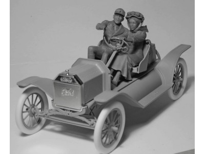 American Sport Car Drivers(1910s)(1 male 1 female figures) 