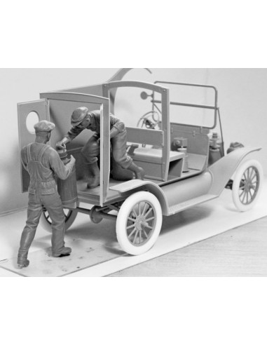American Gasoline Loaders (1910s)(2 figu 