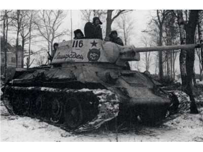 T-34-76 with Soviet Tank Riders 