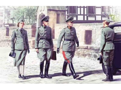 WWII German Staff Personnel (4 figures) 