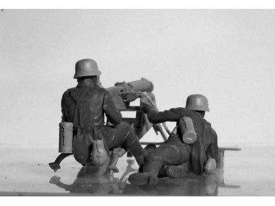 WWII German MG08 MG Team (2 figures) 