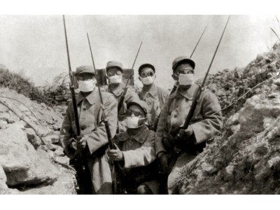 French Infantry in Gas Masks 1918 