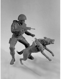 IDF K-9 Unitz "OKETZ" with dog 
