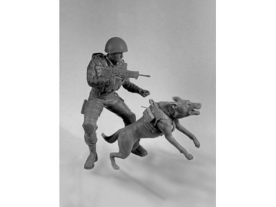 IDF K-9 Unitz "OKETZ" with dog 