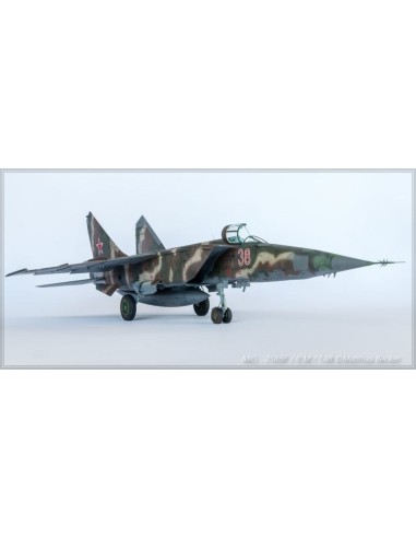 MiG-25 RBF, Soviet Reconnaissance Plane 
