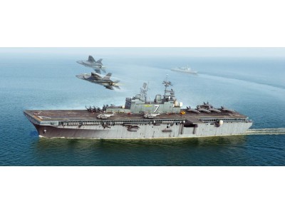 USS Iwo Jima LHD-7 