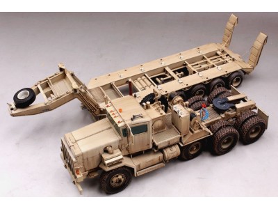 M911 C-HET w/m747 Heavy Equipment Semi- Trailer 