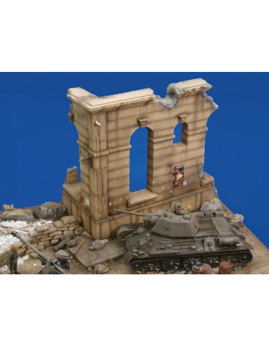 Russia monument ruin 