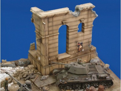 Russia monument ruin 