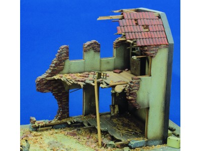 Internal house ruin 