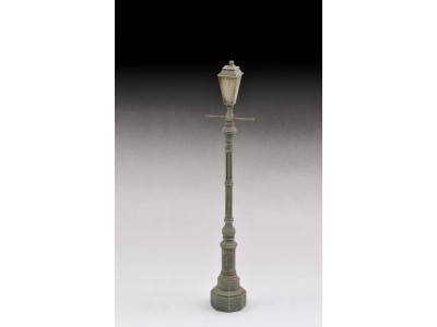 Antique street lamp 