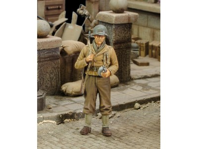 U.S. infantry rifleman with canteen - WWII 