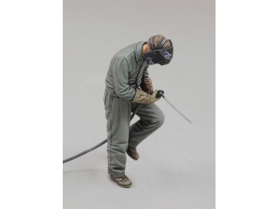 Man using electric welder-no.1 