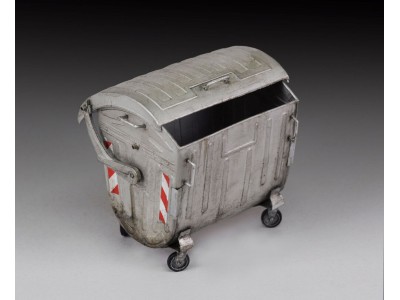Garbage container 